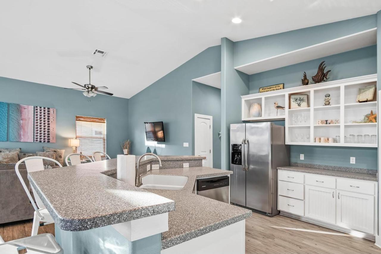 New 5 Bdrm W/Pool, Observation Deck Walk To Beach! Порт-Аранзас Екстер'єр фото