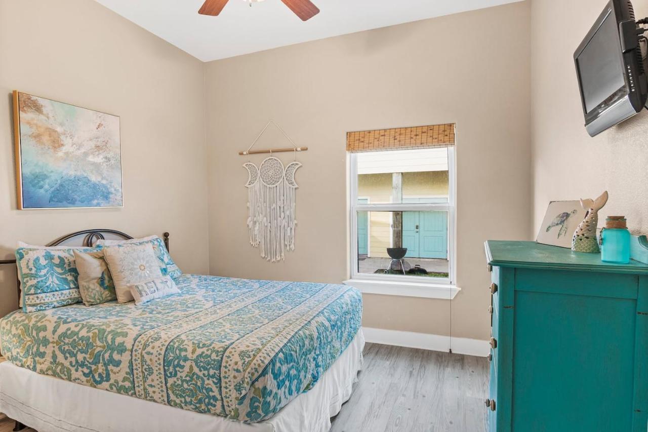 New 5 Bdrm W/Pool, Observation Deck Walk To Beach! Порт-Аранзас Екстер'єр фото